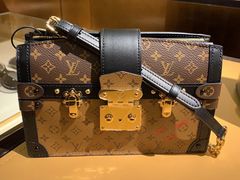 -乐蓬马歇百货公司(Rive Gauche)