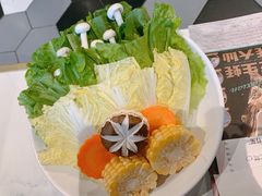 蔬菜拼盘-蚝大仙横琴生蚝火锅(中央汇店)