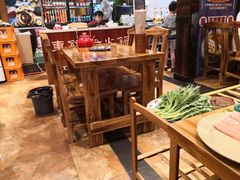 大堂-东镇老火锅(长春路首店)