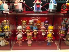 -泡泡玛特POPMART(上海环球港店)