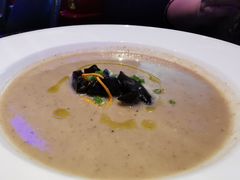 奶油松露蘑菇汤-MOSSO德国餐厅·音乐酒吧(环宇荟店)