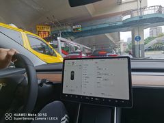 -TESLA 特斯拉(上海太古汇体验店)