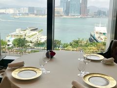 靠窗位-Caprice(香港四季酒店)