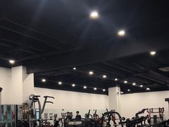 -黑白健身·私教·拳击·普拉提(体汇+红馆店)