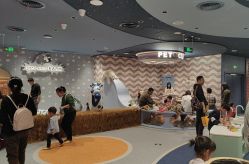 -奈尔宝家庭中心·亲子餐厅(北京东坝万达店)