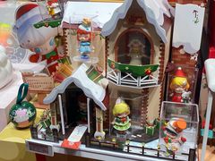 -泡泡玛特POPMART(上海环球港店)