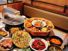 -草家酱蟹炭火烤肉店(珲春南路一店)