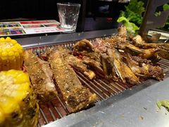 切成小块-青松宇大汗·碳烤羊腿(大浪店)