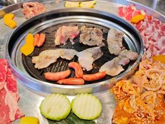 -哈哈碳都·牛肋条无限自助烤肉(台江万达店)