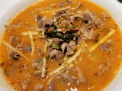 酸汤金菇肥牛-曼玉餐厅(中原万达店)