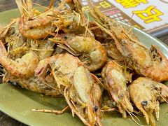 咸蛋黄炒虾-贞姨美食·老字号海鲜大排档