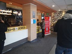 -麦当劳(卫星广场店)