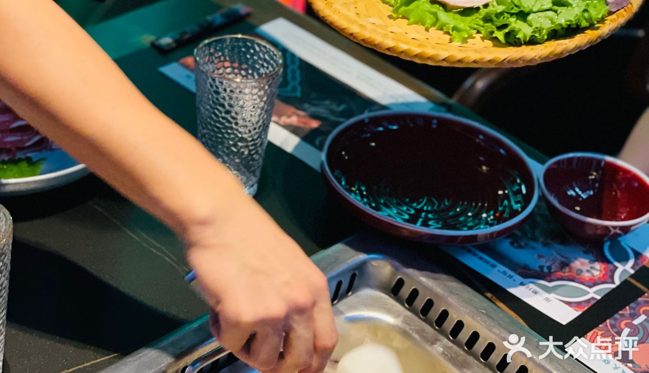 怎么知道我都爱！终于等到猪肚鸡和成都火锅拼锅咯