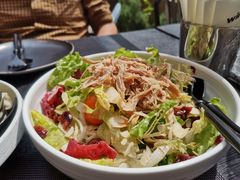 牛油果金枪鱼色拉-wineapp葡萄酒餐吧(外滩金融中心店)