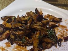 -老码头黑皮肘子锅包肉(赣水路店)