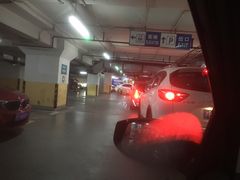 -中山公园-龙之梦停车场