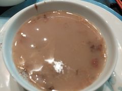 粉葛煲鲮鱼汤-广州酒家(文昌总店)