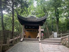 -灵岩山风景区