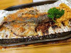 -老东镇啤酒屋海鲜加工·蒸汽海鲜·海鲜烧烤(台东店)