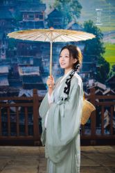 -onlygirl摄影美学馆高端定制(江滩店)