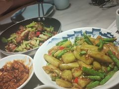 -小菜园新徽菜(镇江京口吾悦店)