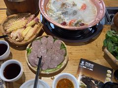 -阿婆情腊排骨火锅·野生菌季(古城旗舰店)