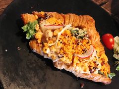 海胆可颂-HIGH FIVE哈福手工汉堡(桂林路店)