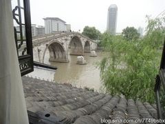 2楼包厢第一间开窗风景照-舒羽咖啡(运河店)