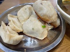 -黄阿姨锅贴大王(万航渡路店)