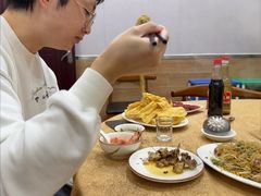 -濠轩阁特色生蚝火锅(水湾路店)
