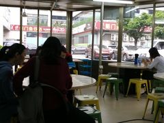 大堂-华威达牛庄(黄埔大道西店)