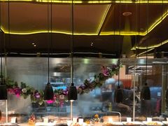 -大中华希尔顿酒店-念自助餐·嗨啤·小龙虾