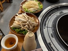 -阿山卓·野生菌火锅·纳西火塘烤肉