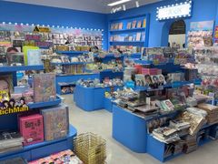 -Love Star追星馆(上海静安大悦城店)