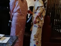 服务员-蘭·日本料理铁板烧(碧云路店)