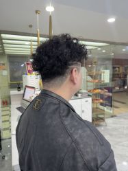 -镁连社·美联社