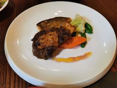 澳洲谷饲牛排拼风味海鲈鱼排-食间牛排(湖西路店)