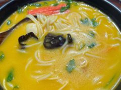 美人花胶鸡小锅米线-太子浓心·港式猛火小锅米线(探十里店)