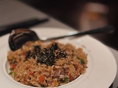 牛肉炒饭-左庭右院鲜牛肉火锅黑金店(陆家嘴中心店)