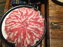 -老牌坊云南鱼豆花火锅(爱建店)