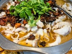 -何哥鲜鱼餐厅(龙湖花园店)