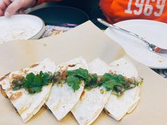 -LESCEDARS Brasserie Bistro香柏树