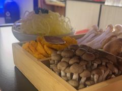 -廖掌柜·重庆鲜货火锅(上海首店)