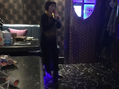 -泡沫BUbbLE量贩式KTV(金沙江路店)