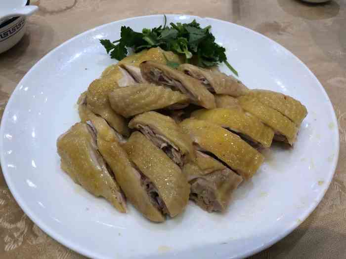 今日中午我和老婆开车去天河区粤垦路148号的【瑞记湛江鸡饭店】食