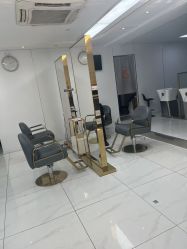 -阿三造型烫染•接发