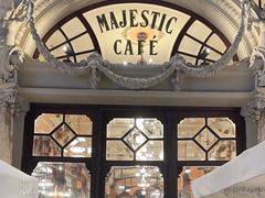 -Majestic Café