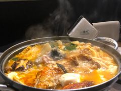 三文鱼头火锅-山葵家·创意料理(宁波来福士店)