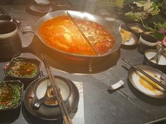 -湊湊火锅·茶憩(杭州湖滨银泰in77店)