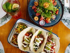 牛油果虾仁沙拉-HFFOUSA TACO弗萨塔可墨西哥餐厅(颐堤港店)